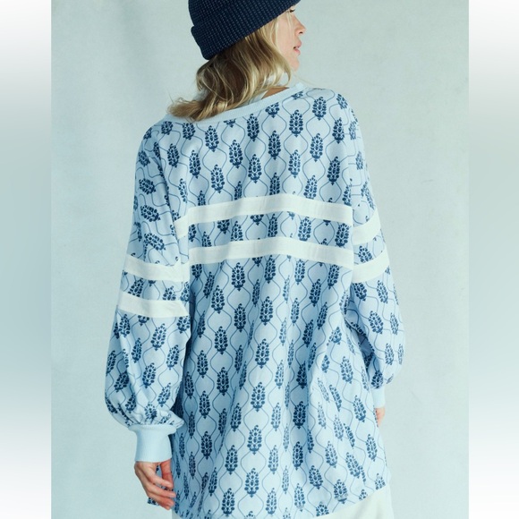 Free People Post Up Logo Layer - Picture 2 of 2